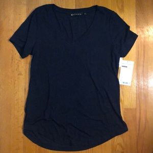 Athleta Black Breezy Scoop Tee